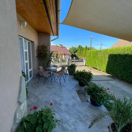 아파트 Lona - Szolosgyorok