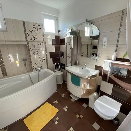 Διαμέρισμα Lona - Szolosgyorok